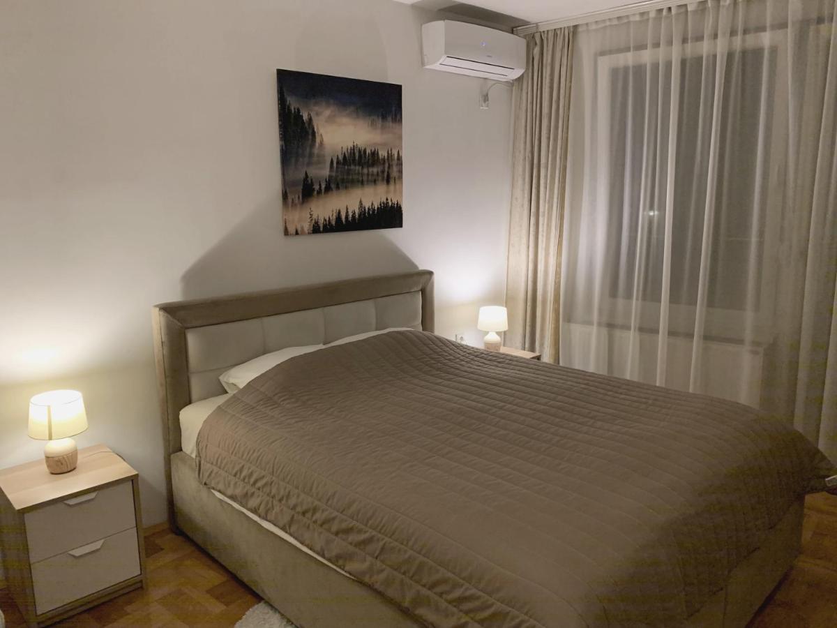 Trident Apartments 2 Nis Luaran gambar