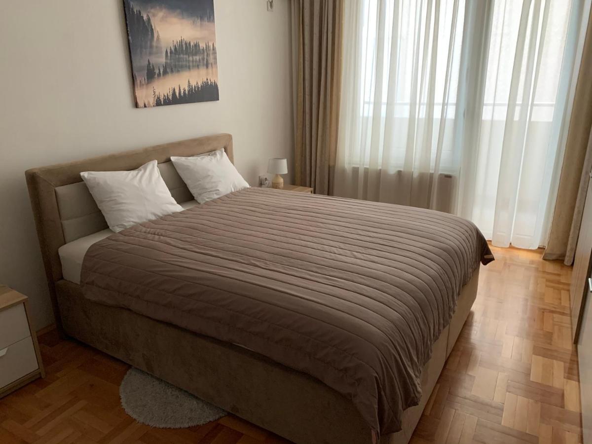 Trident Apartments 2 Nis Luaran gambar